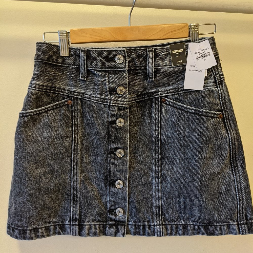 NWT Abercrombie & Fitch Black Denim Skirt Size 2
